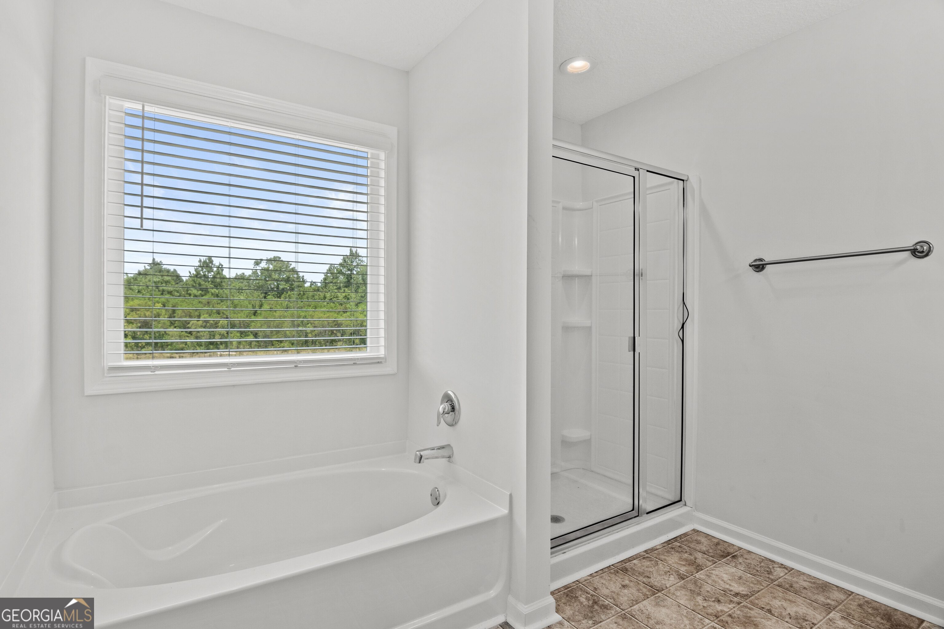 430 Summerhill Drive Property Photo 20