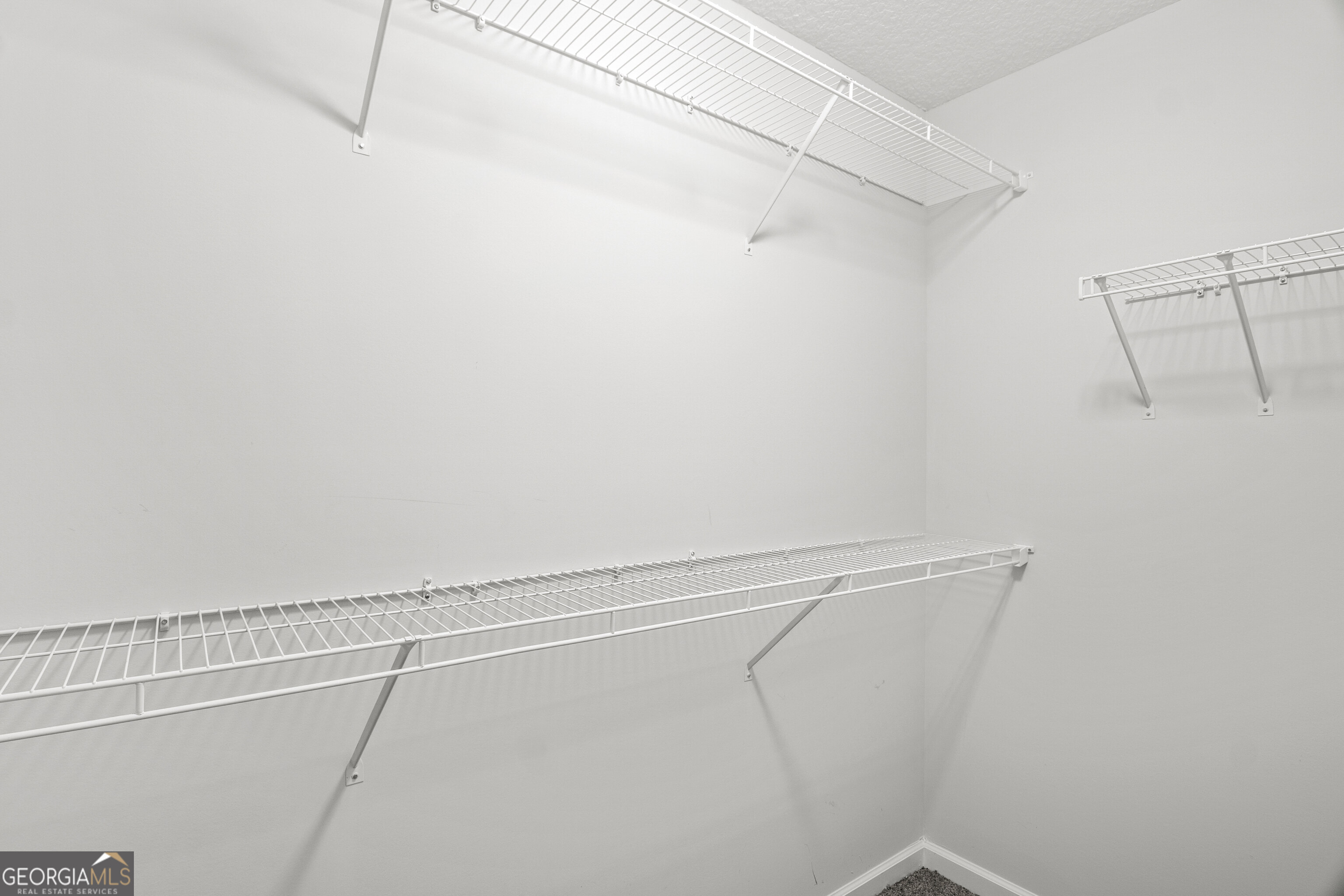 430 Summerhill Drive Property Photo 21