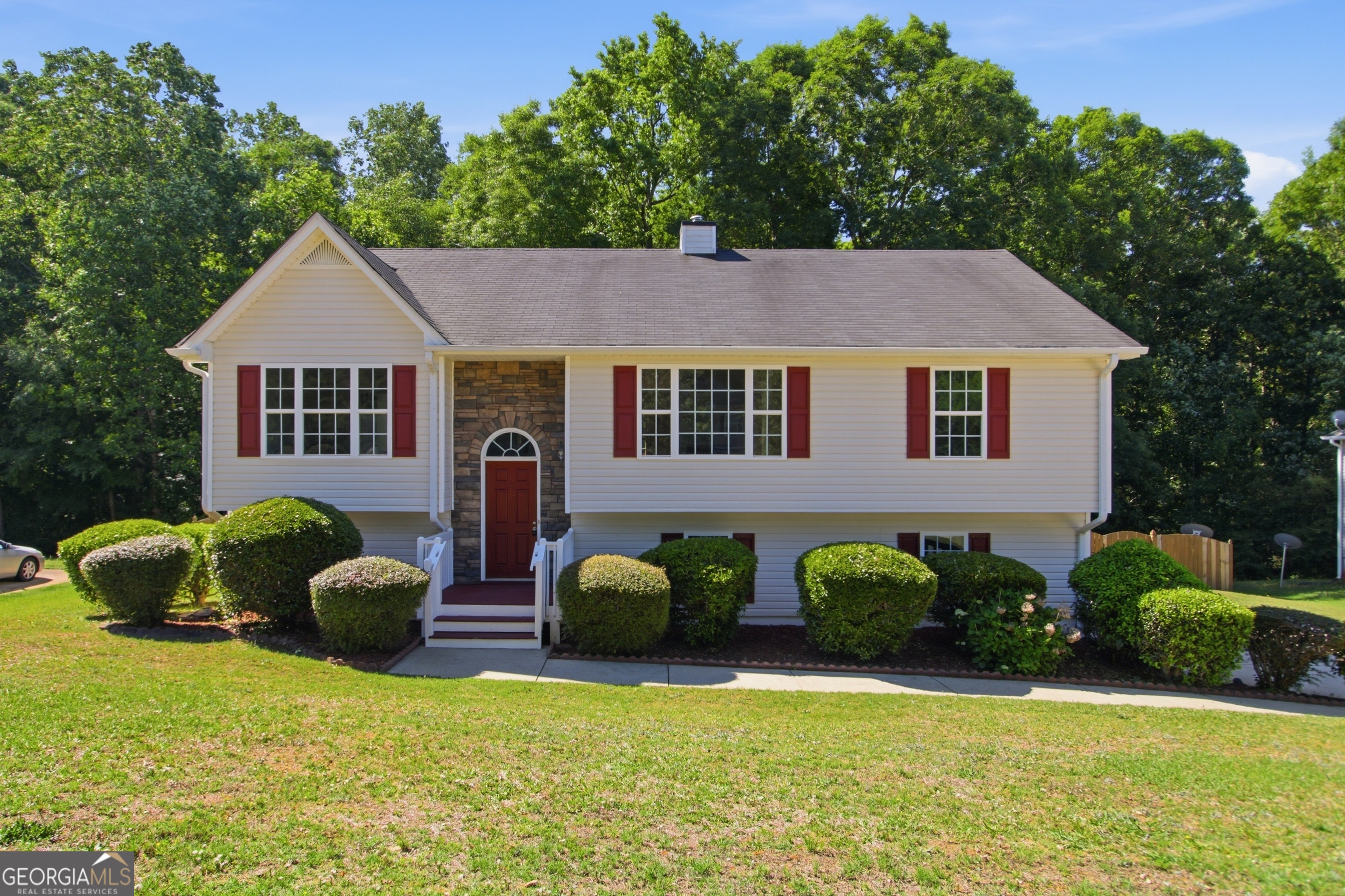 1670 Harvest Hill Property Photo 1