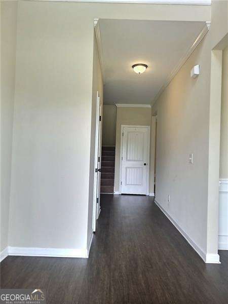 271 Fieldcrest Drive Property Photo 2