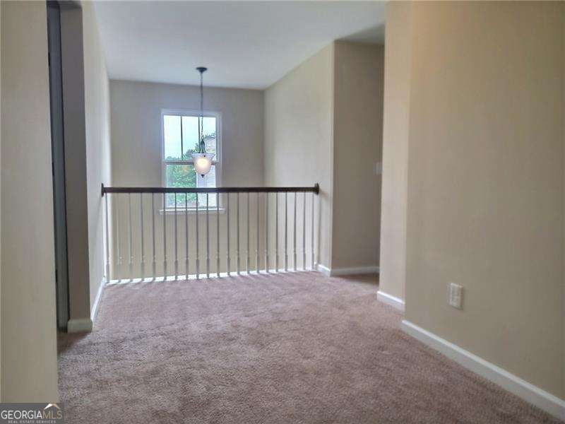 271 Fieldcrest Drive Property Photo 10