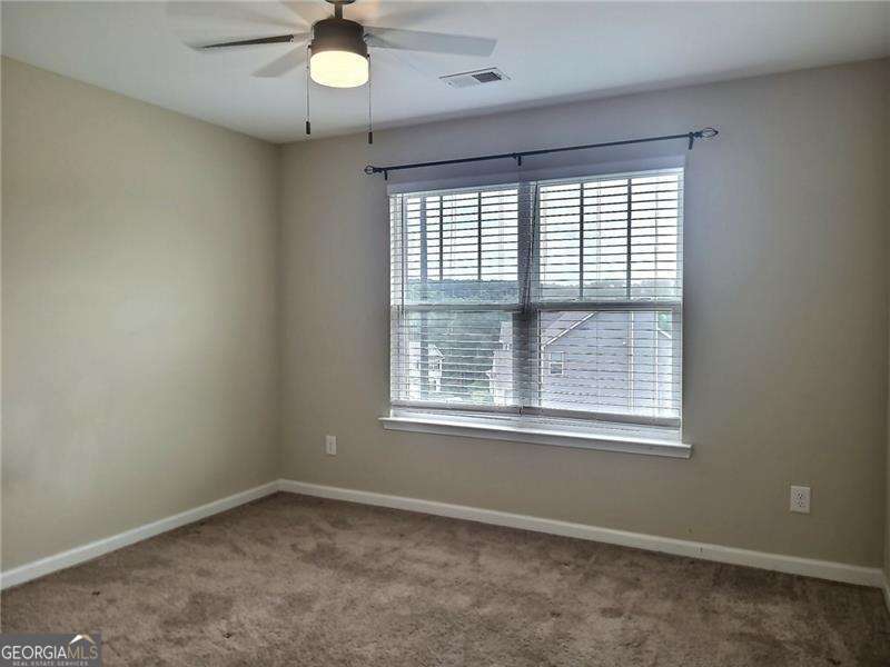 271 Fieldcrest Drive Property Photo 17