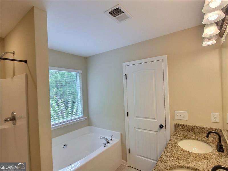271 Fieldcrest Drive Property Photo 19