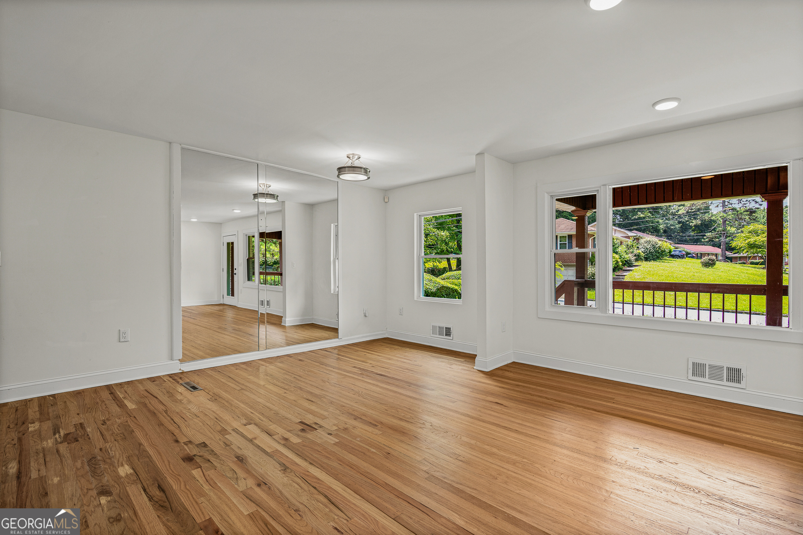 1993 Penelope Street Nw Property Photo 8