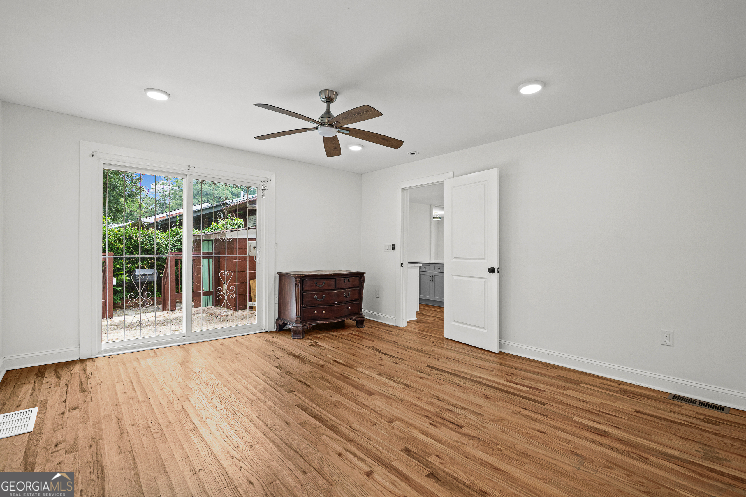 1993 Penelope Street Nw Property Photo 18