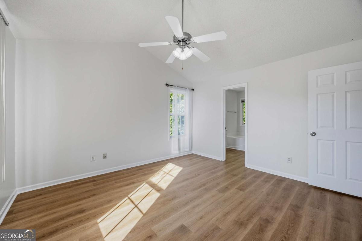 1094 Cliftwood Drive Property Photo 29