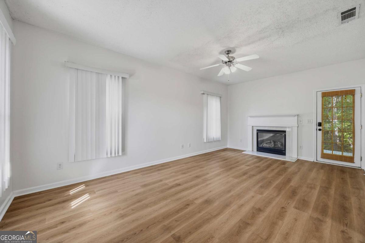 1094 Cliftwood Drive Property Photo 44
