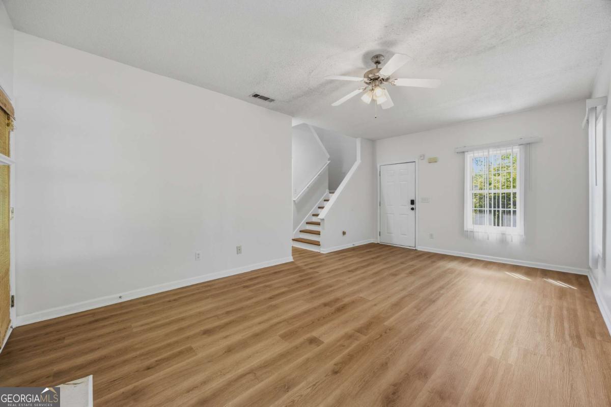 1094 Cliftwood Drive Property Photo 46
