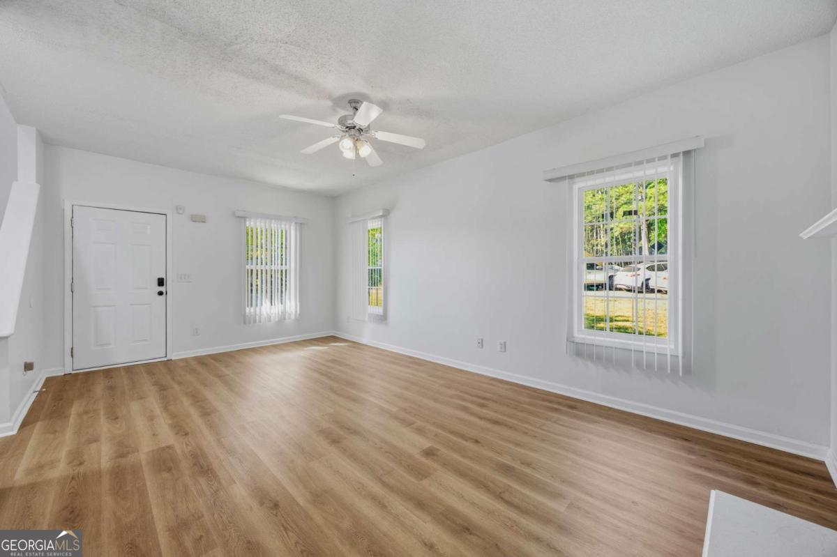 1094 Cliftwood Drive Property Photo 47