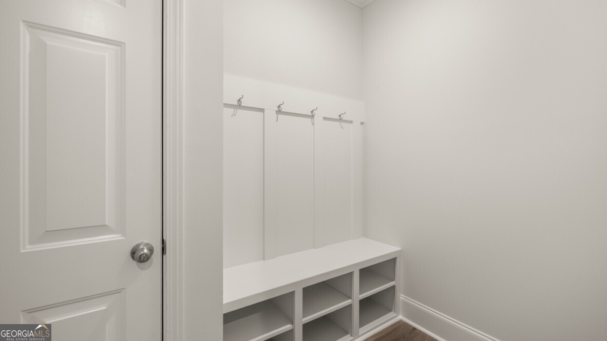 5185 Thalley Creek Drive Property Photo 18