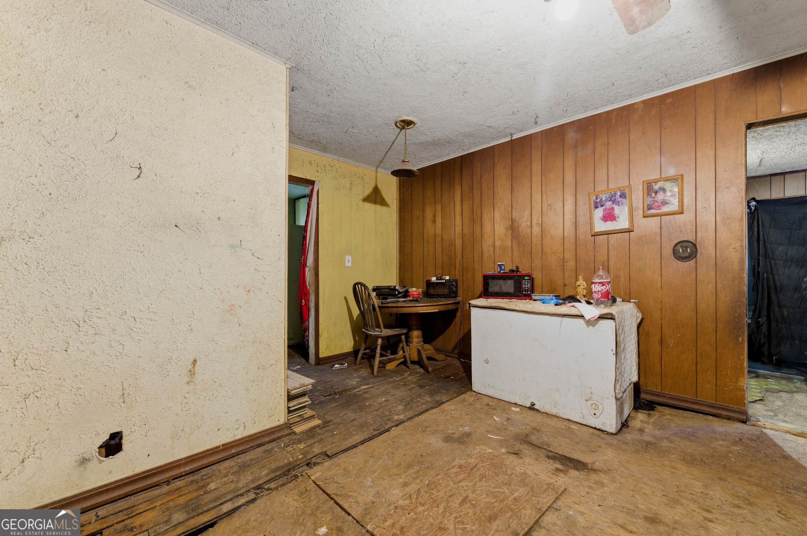 4661 Puckett Street Property Photo 4
