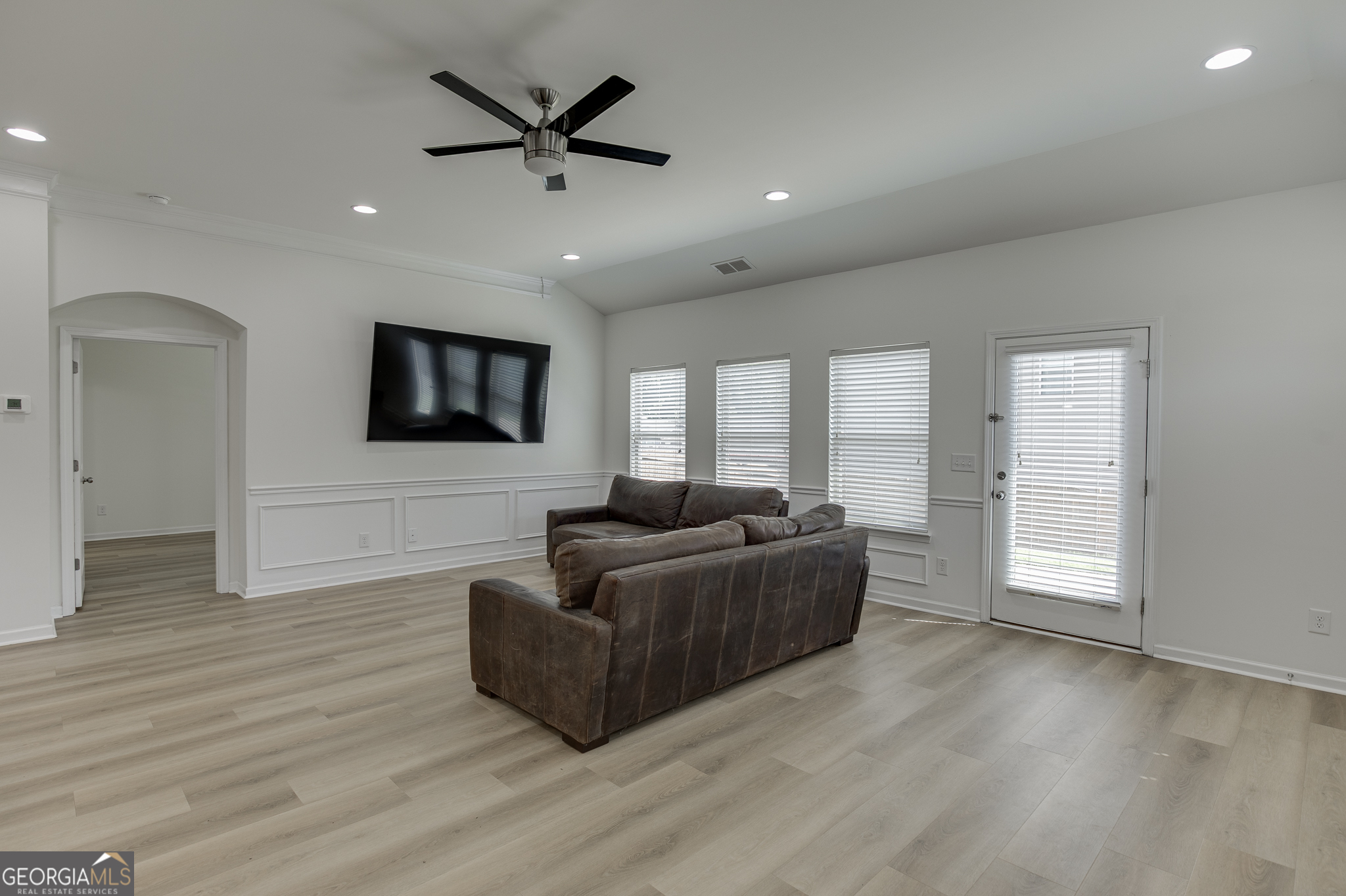 381 Eagles Bluff Way Property Photo 12