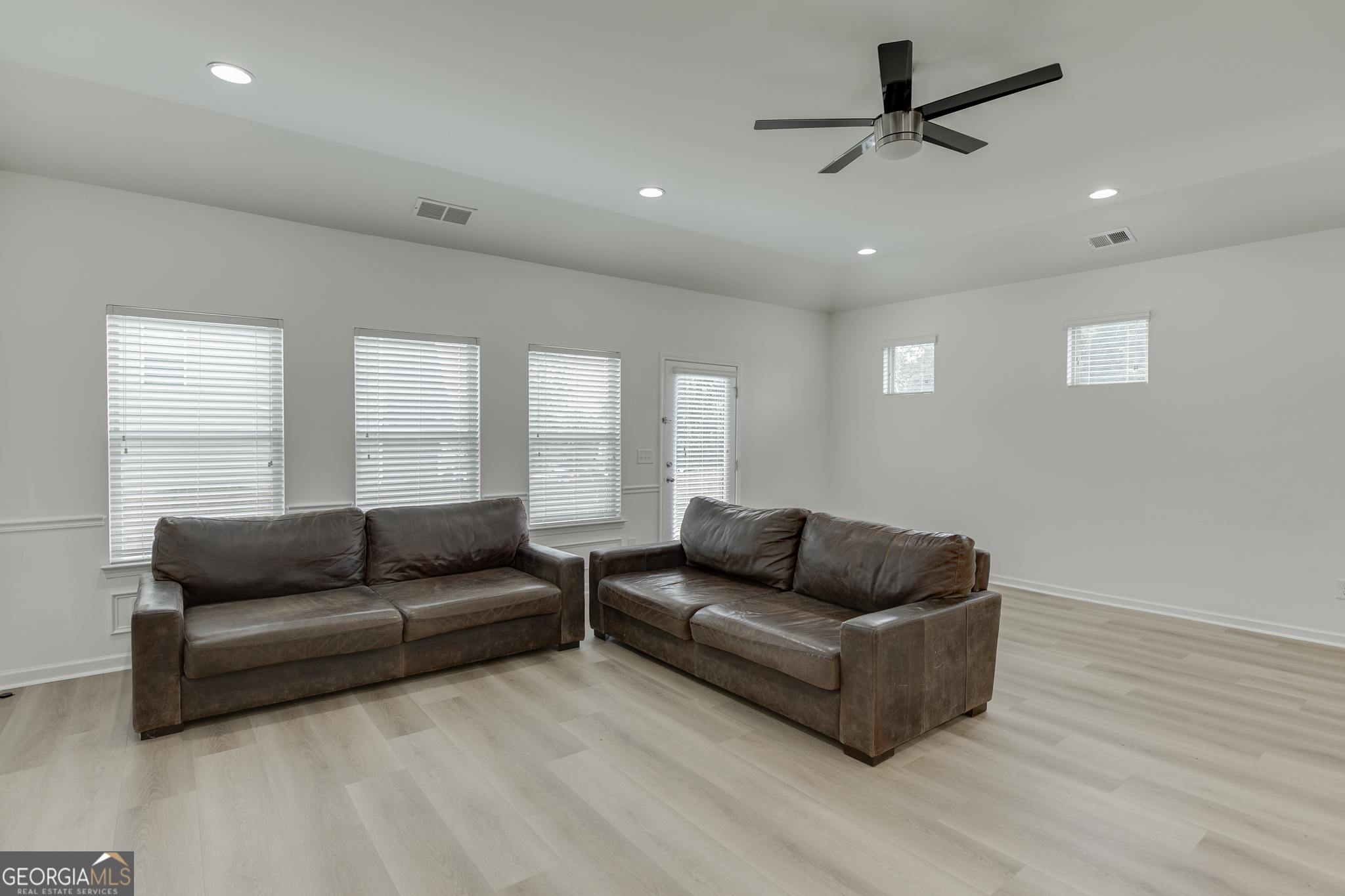 381 Eagles Bluff Way Property Photo 14