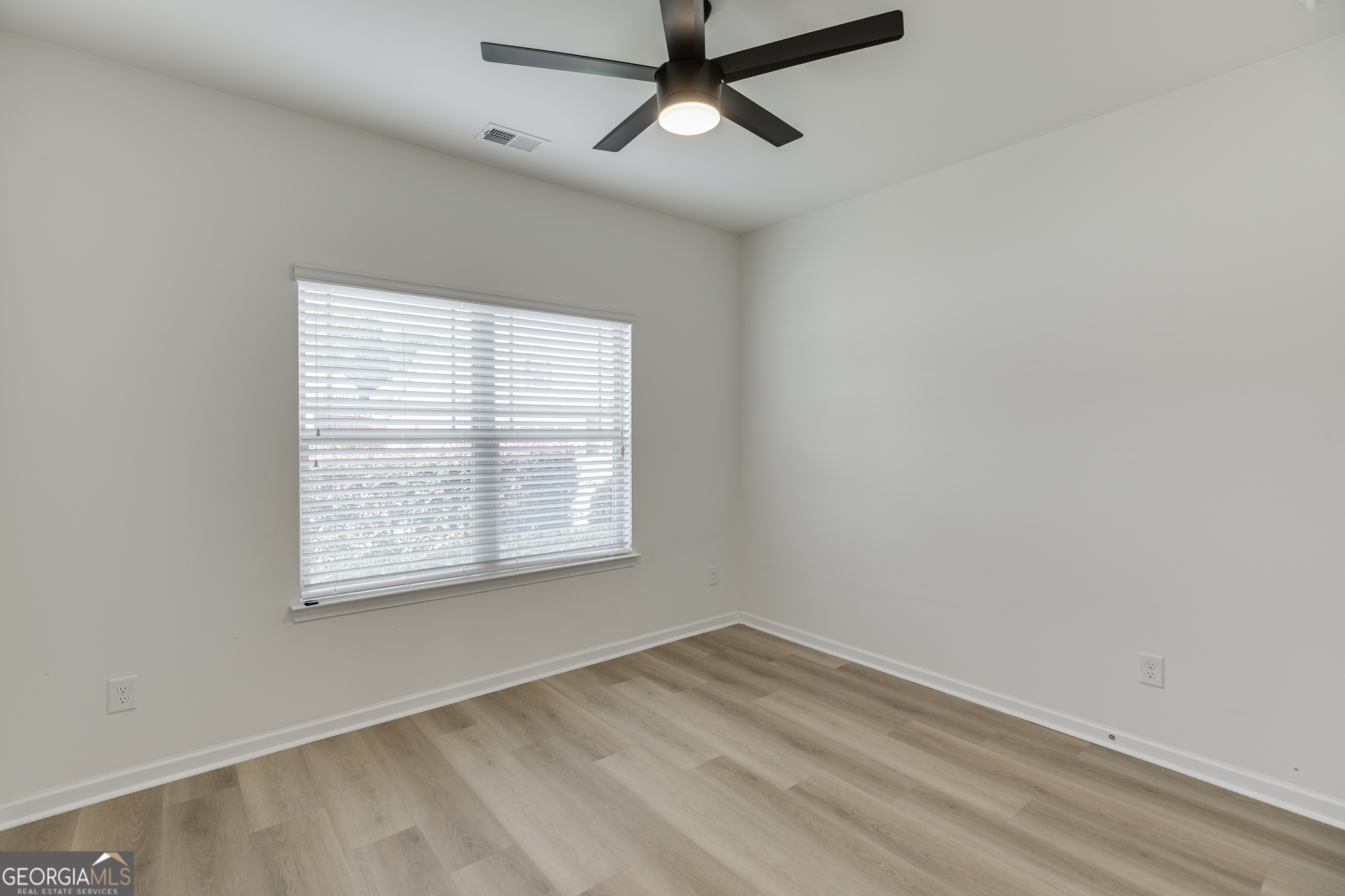 381 Eagles Bluff Way Property Photo 17
