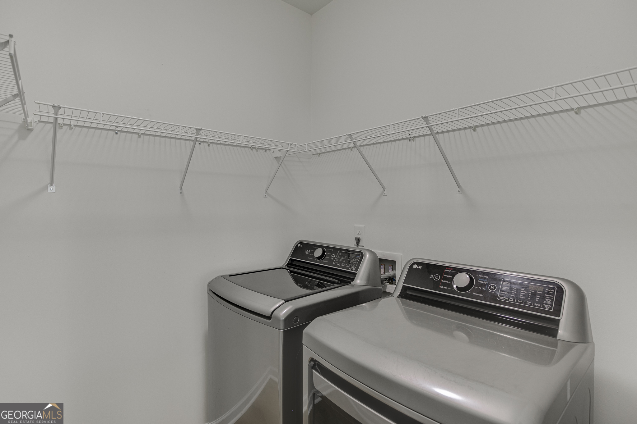 381 Eagles Bluff Way Property Photo 28