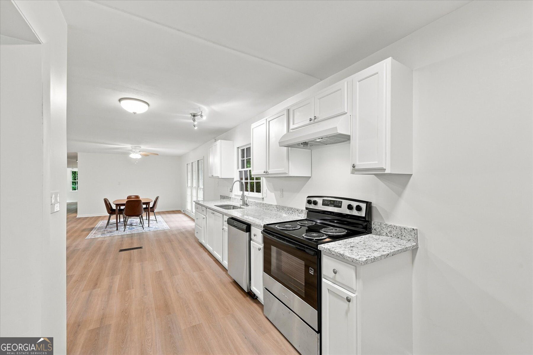 765 Glenn Carrie Road Property Photo 14