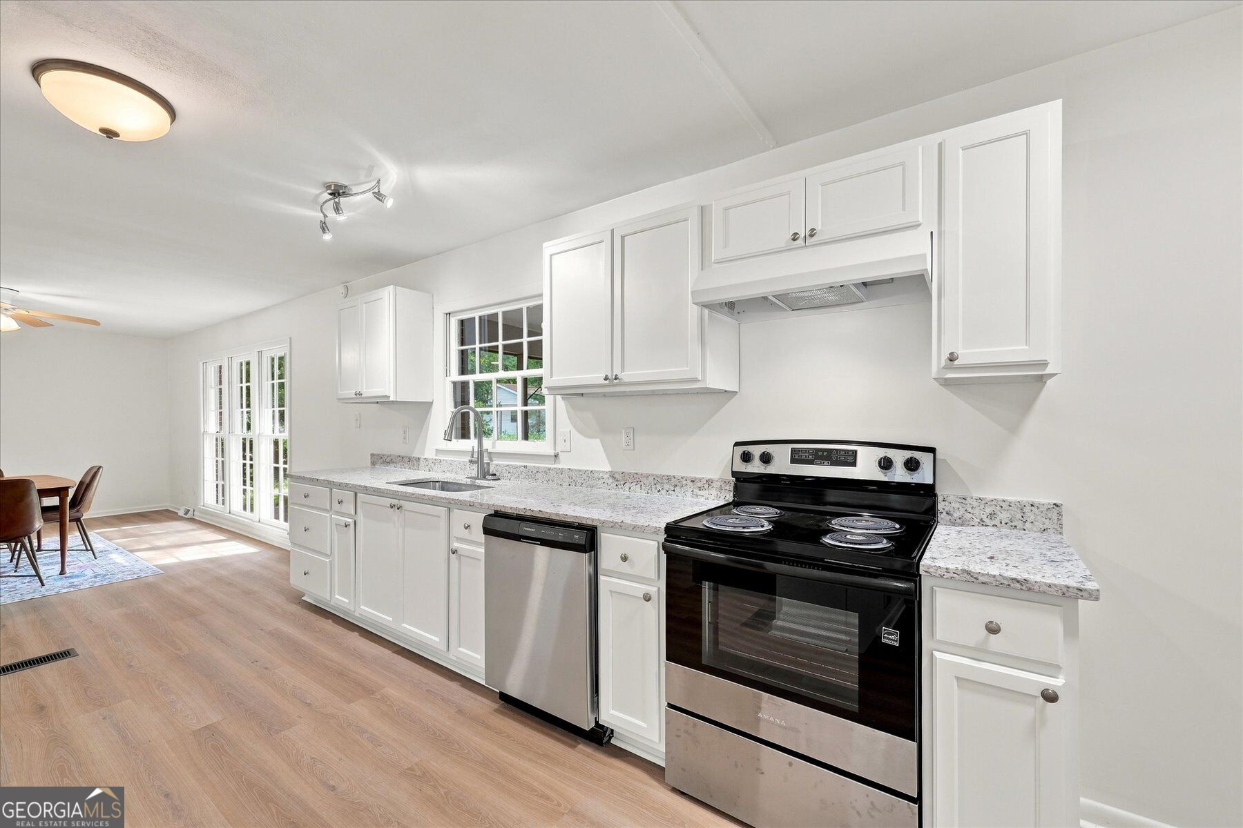 765 Glenn Carrie Road Property Photo 15