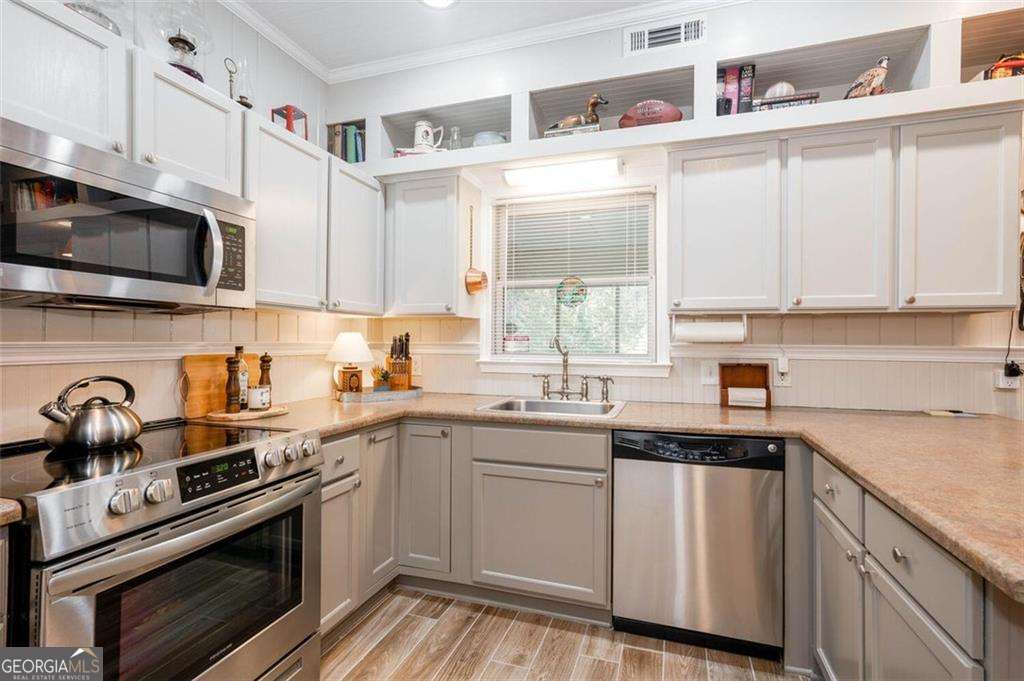 200 Jackson Road Property Photo 18