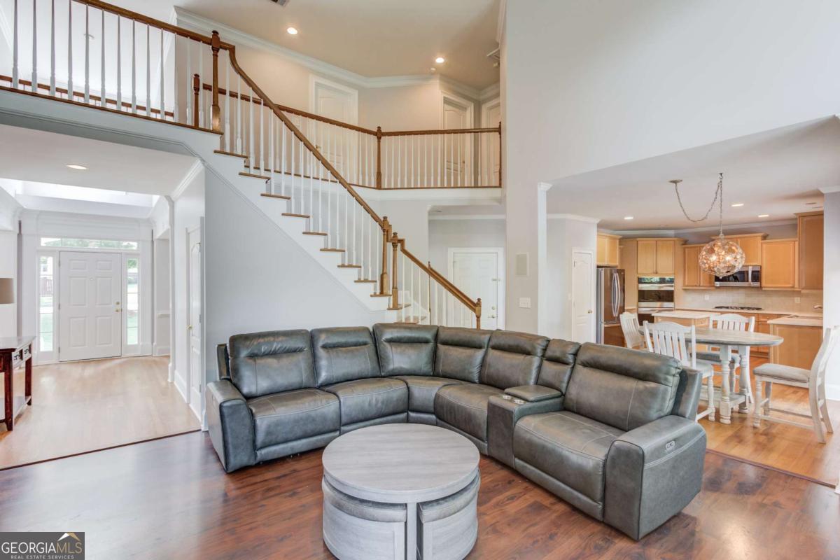 5111 Cabot Creek Drive Property Photo 12