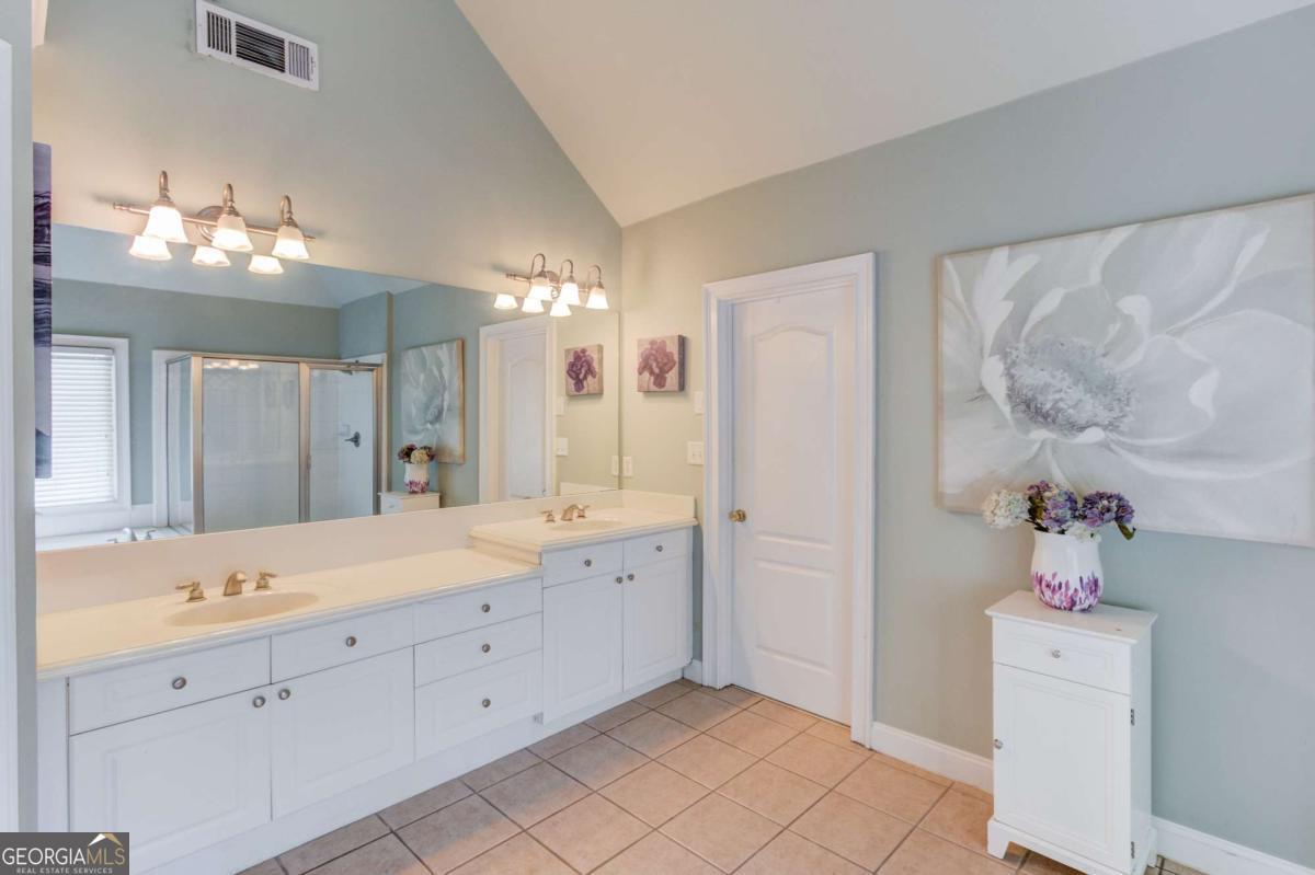5111 Cabot Creek Drive Property Photo 27