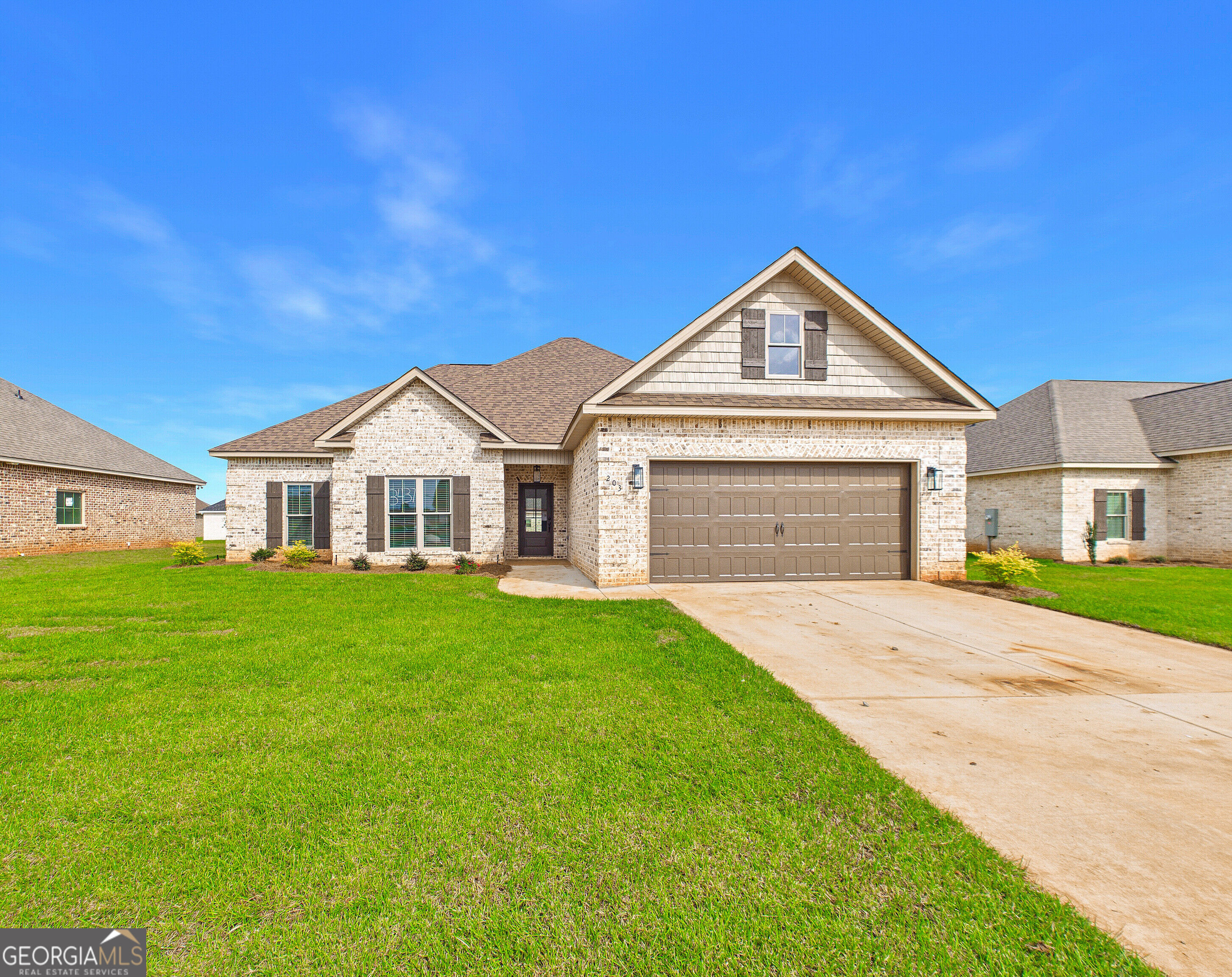 203 Woodwinds Court Property Photo 2