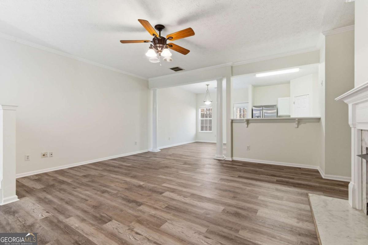 2913 Greyhawk Lane Property Photo 13