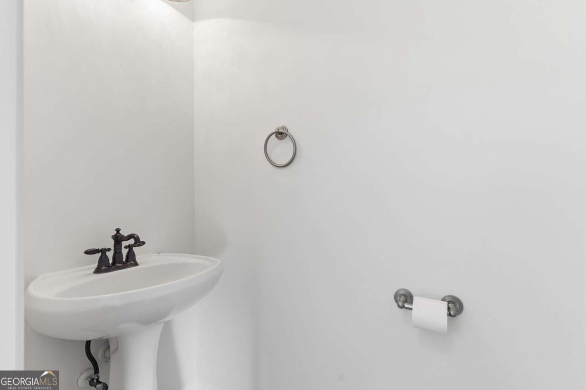 2913 Greyhawk Lane Property Photo 26