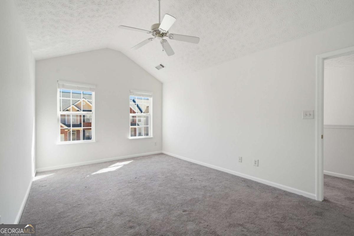 2913 Greyhawk Lane Property Photo 28