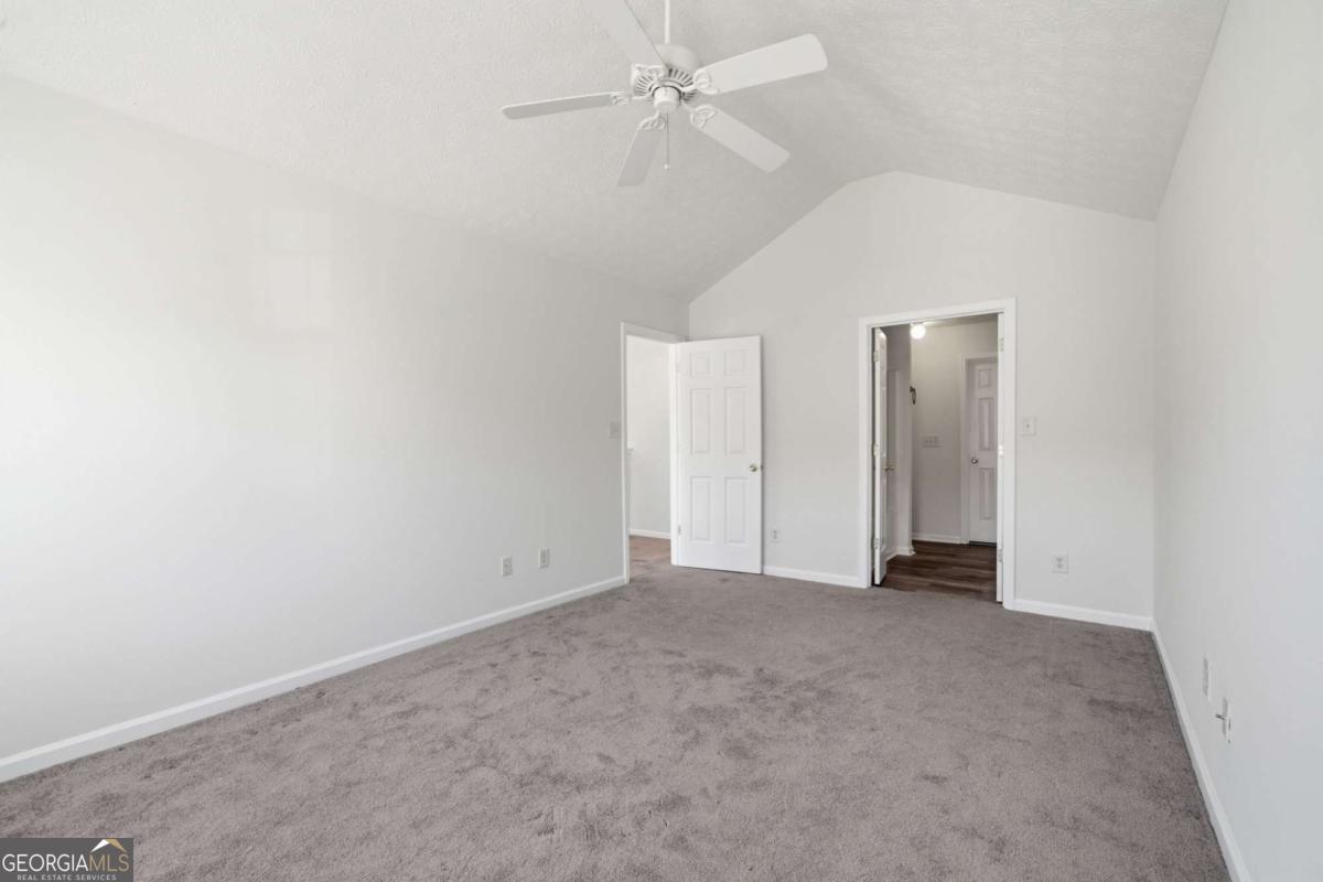 2913 Greyhawk Lane Property Photo 30