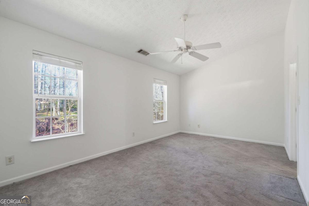 2913 Greyhawk Lane Property Photo 34