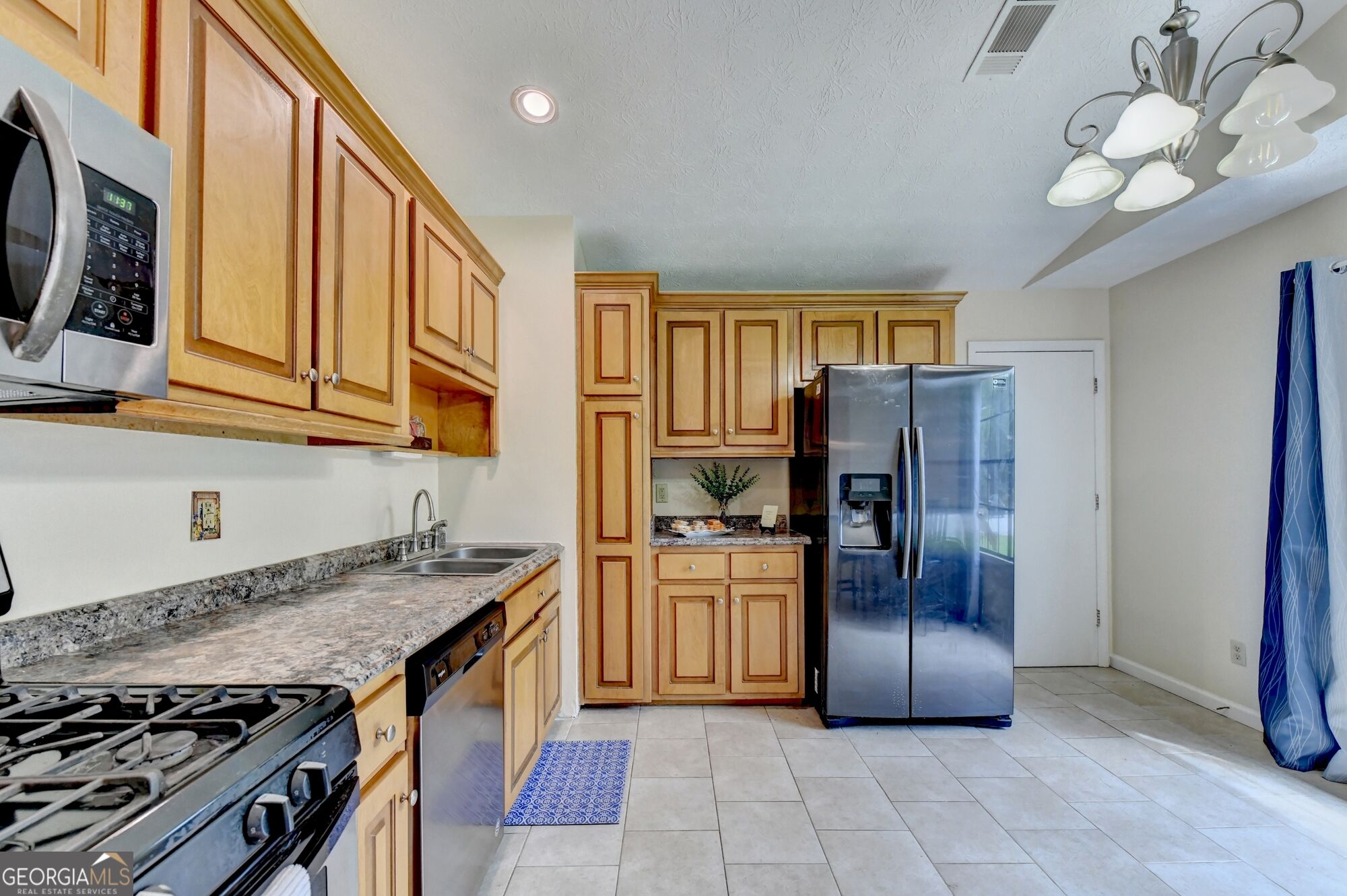 3366 Highland Pine Way Property Photo 11