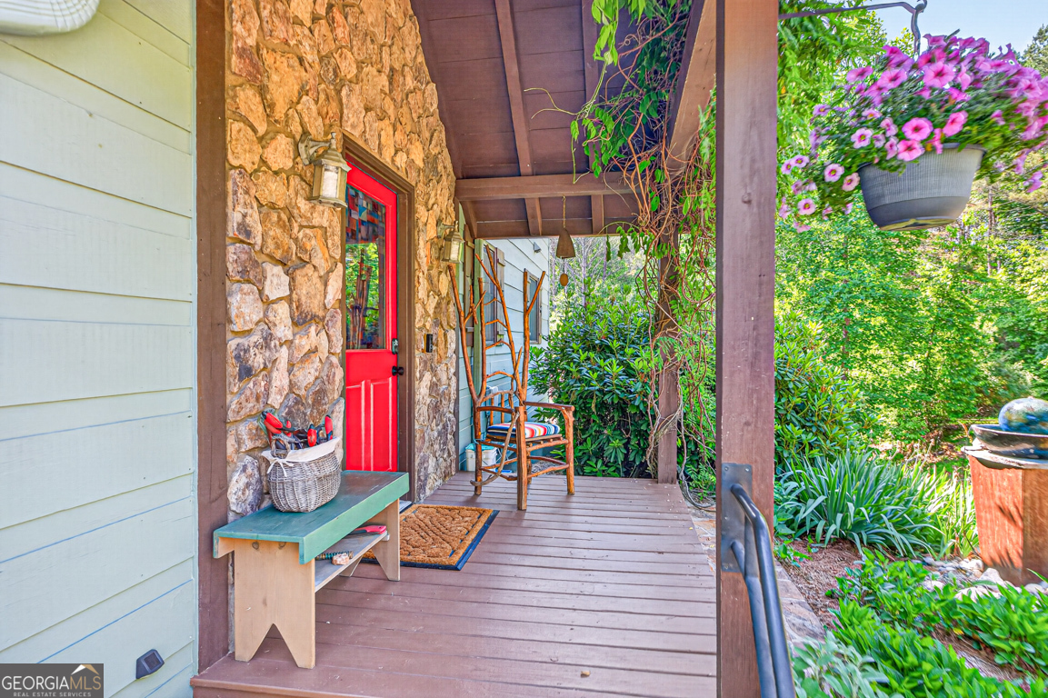 95 Scenic Way Property Photo 8