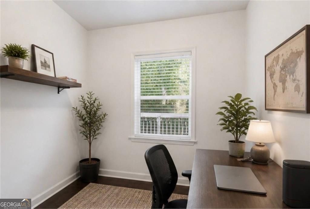 1383 Lanvale Drive Sw Property Photo 6
