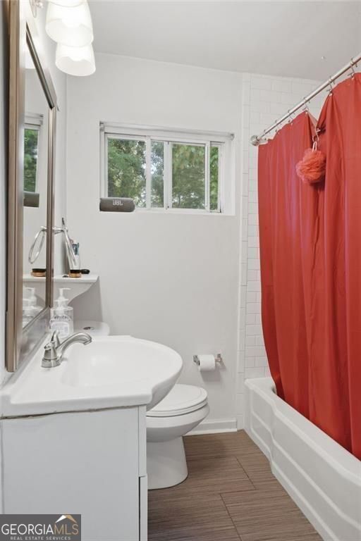 1383 Lanvale Drive Sw Property Photo 7