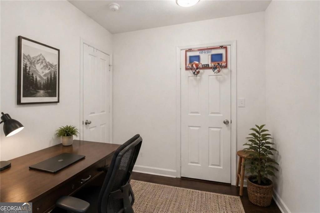 1383 Lanvale Drive Sw Property Photo 8