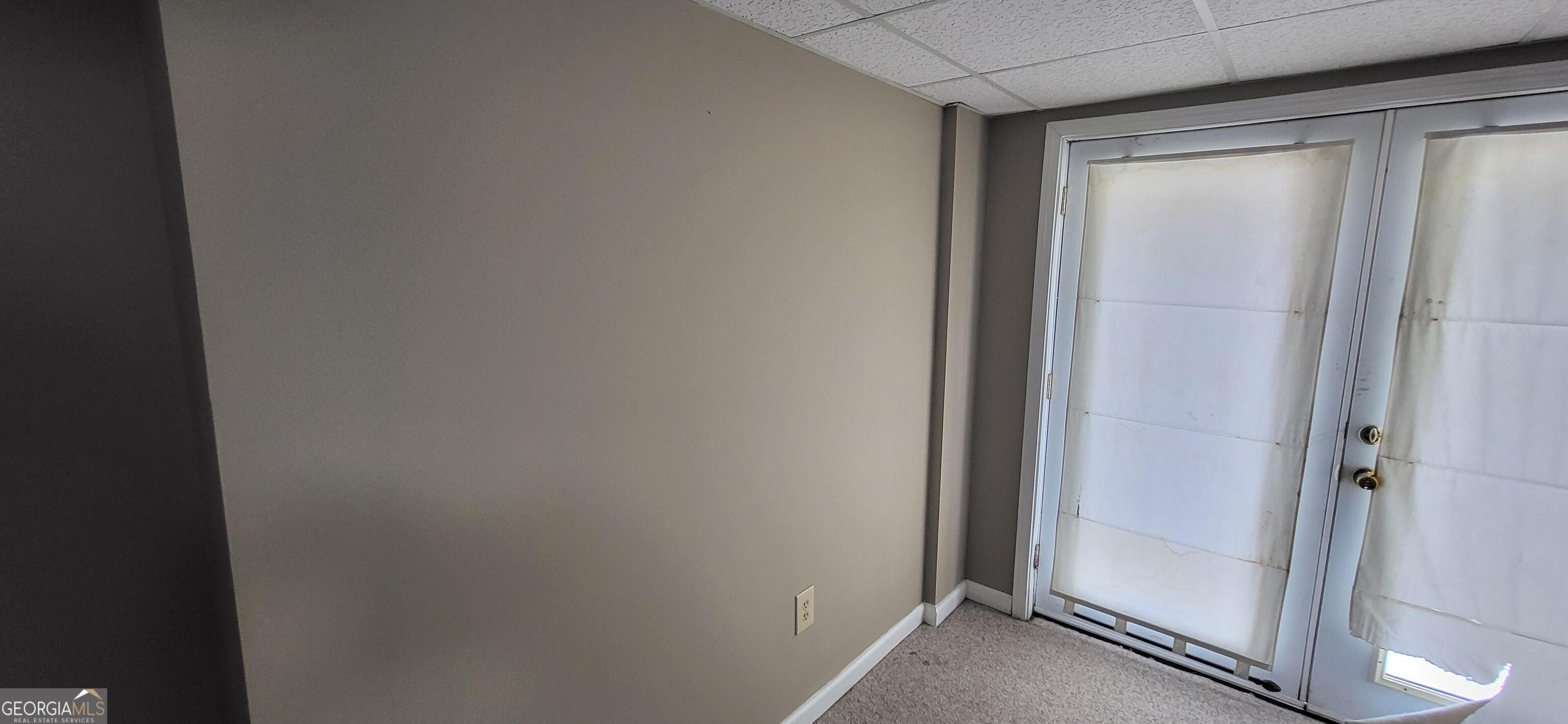 278 N Lake Drive Property Photo 6