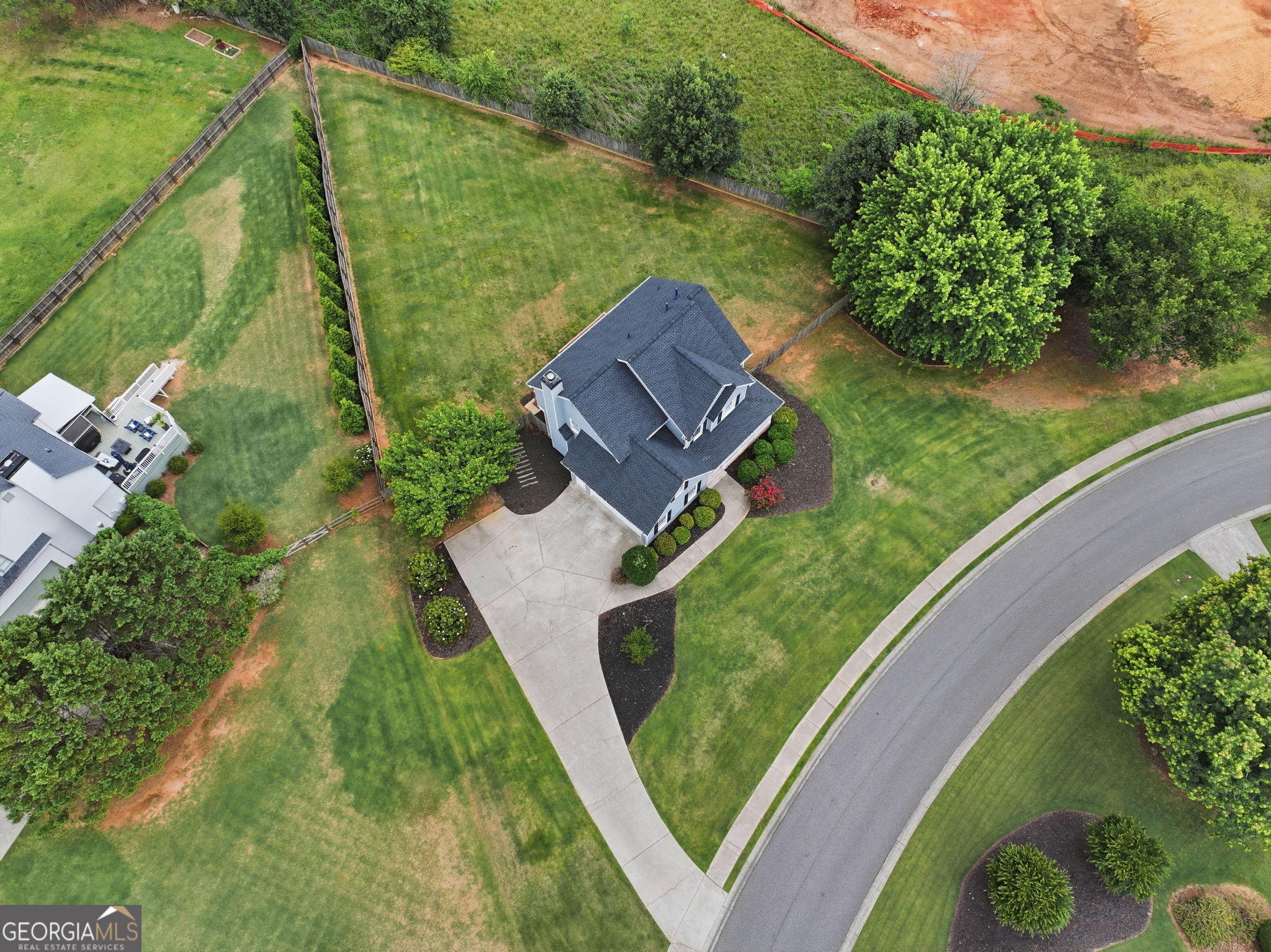 4350 Fairfax Drive Property Photo 4