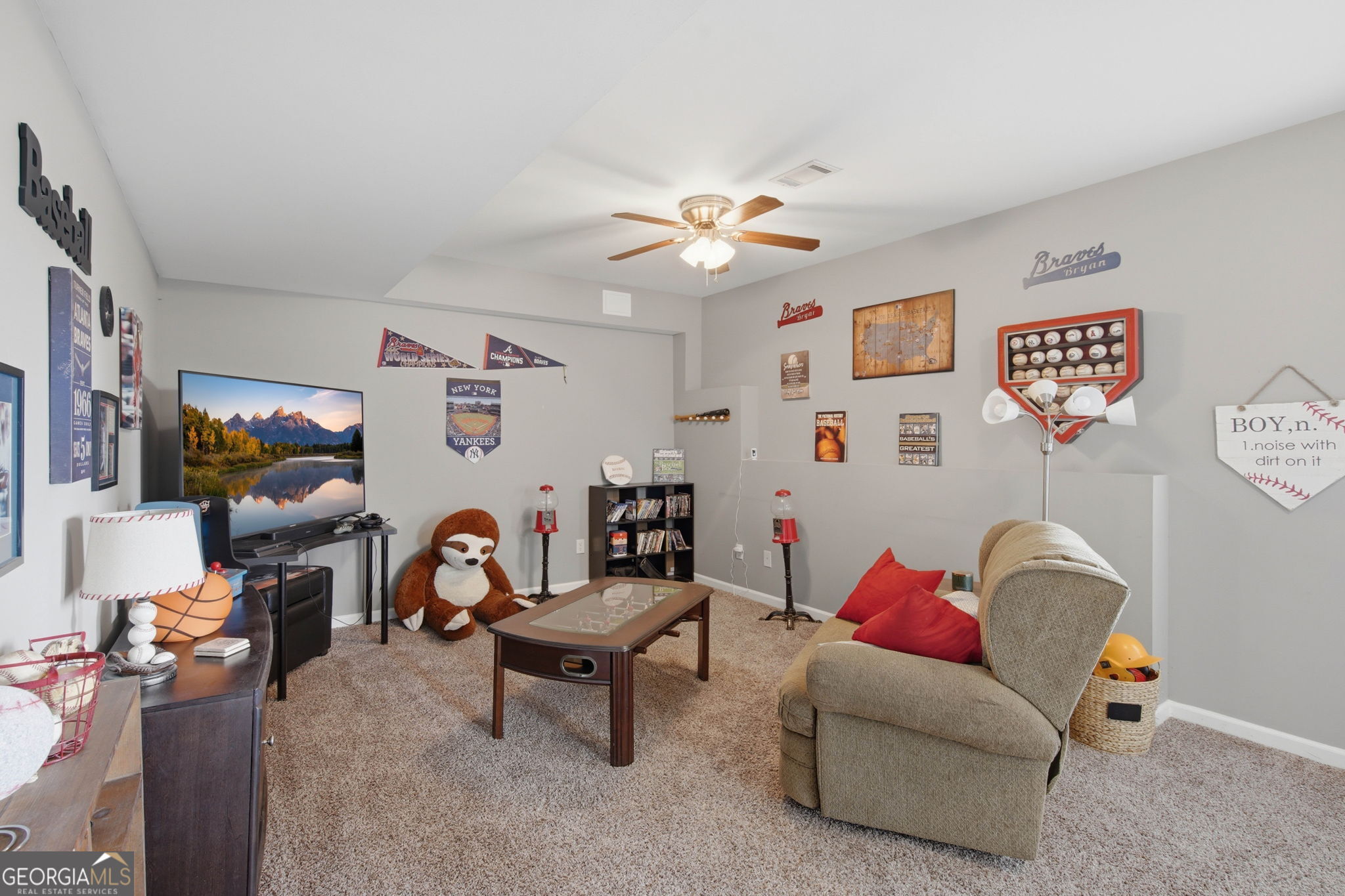 4350 Fairfax Drive Property Photo 32