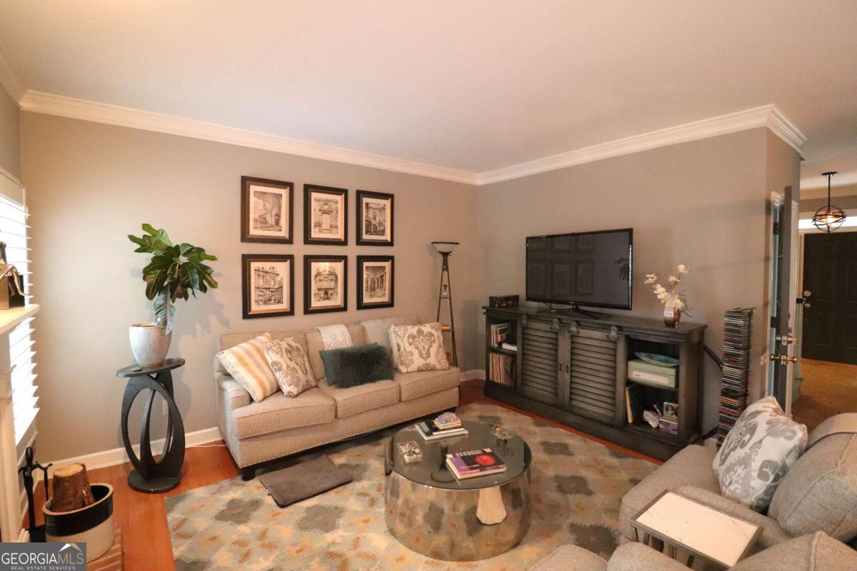 404 Bridle Path Property Photo 10