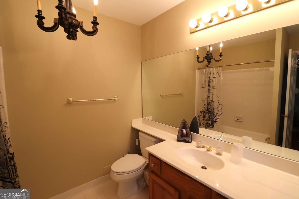 404 Bridle Path Property Photo 23