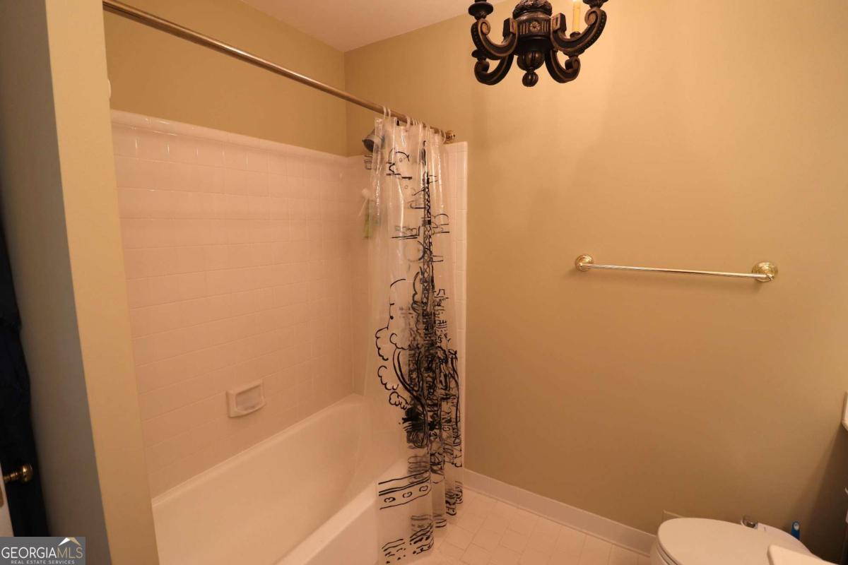 404 Bridle Path Property Photo 24
