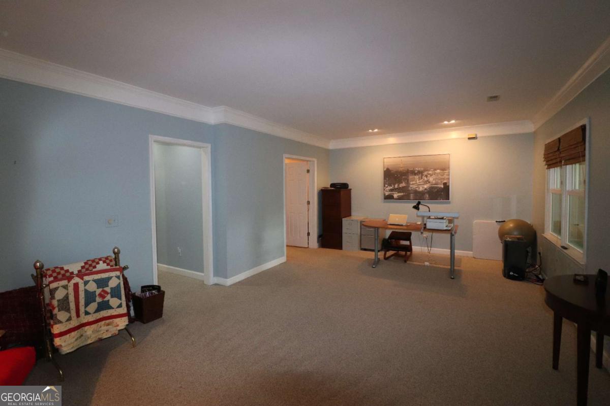404 Bridle Path Property Photo 27