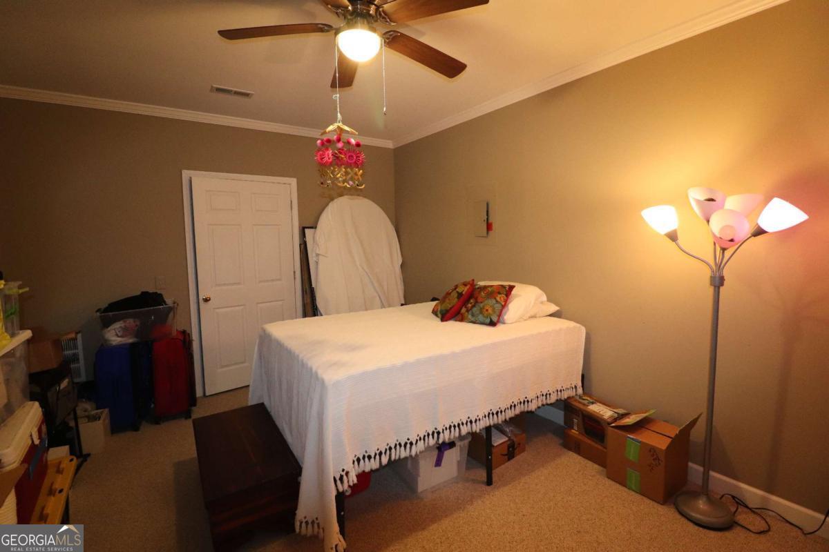 404 Bridle Path Property Photo 29
