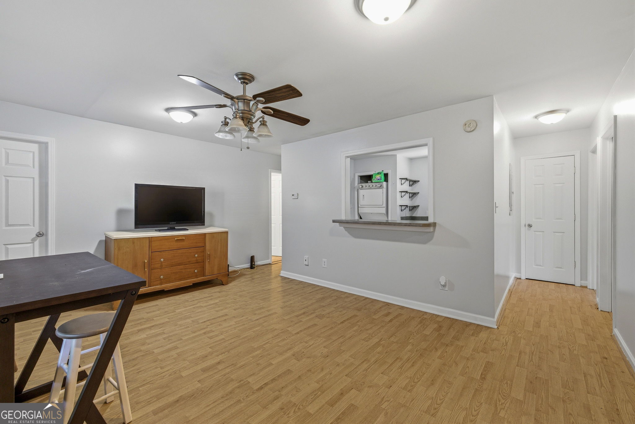205 Pineview Drive # A Property Photo 6