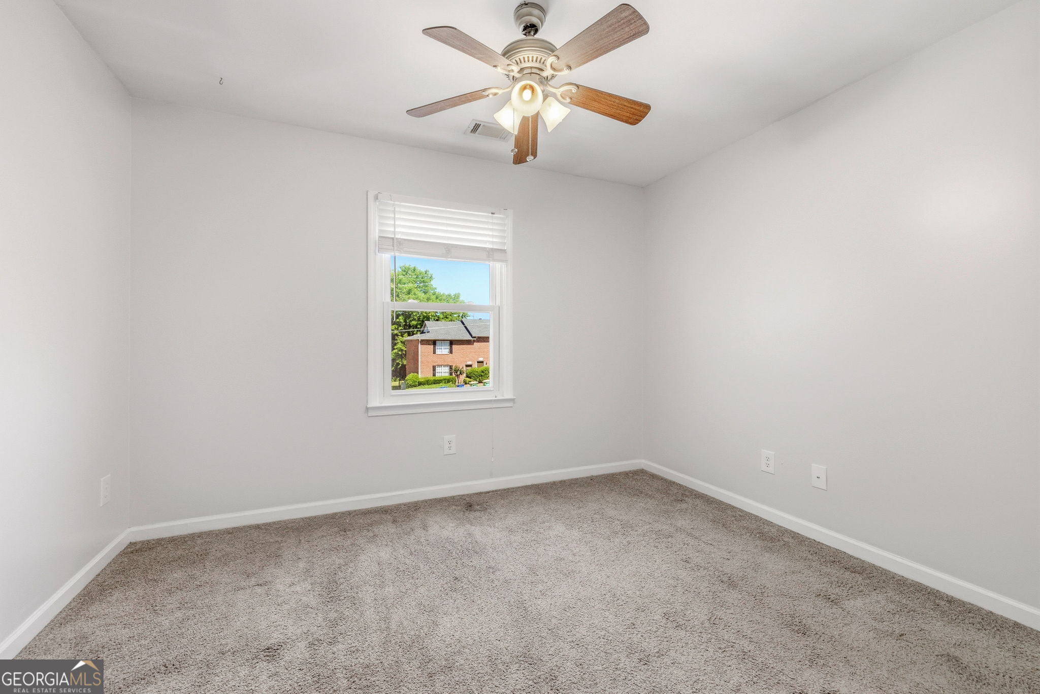 205 Pineview Drive # A Property Photo 13