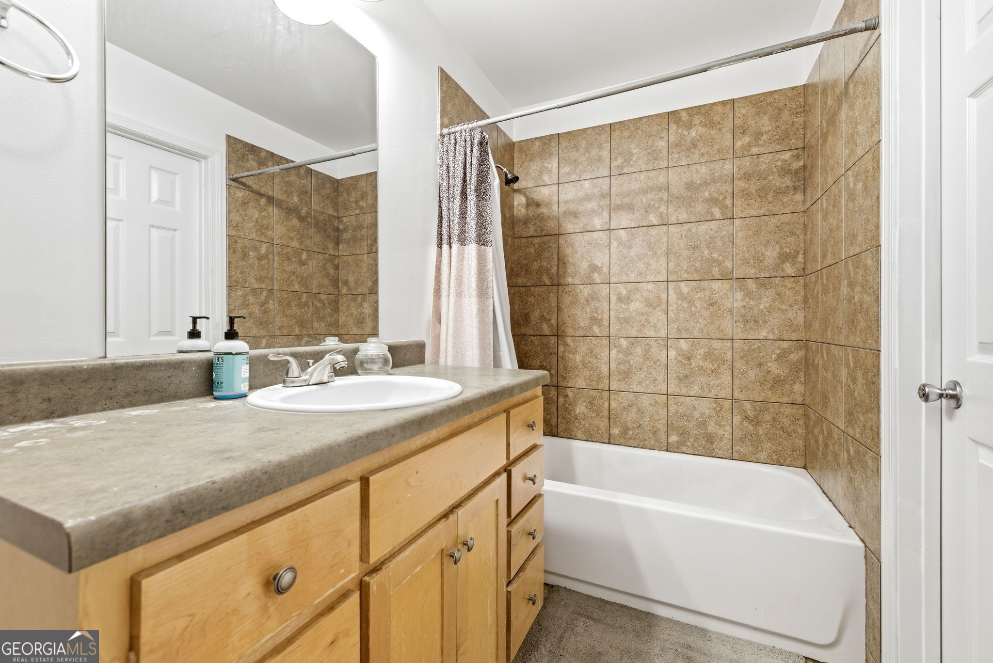 205 Pineview Drive # A Property Photo 16