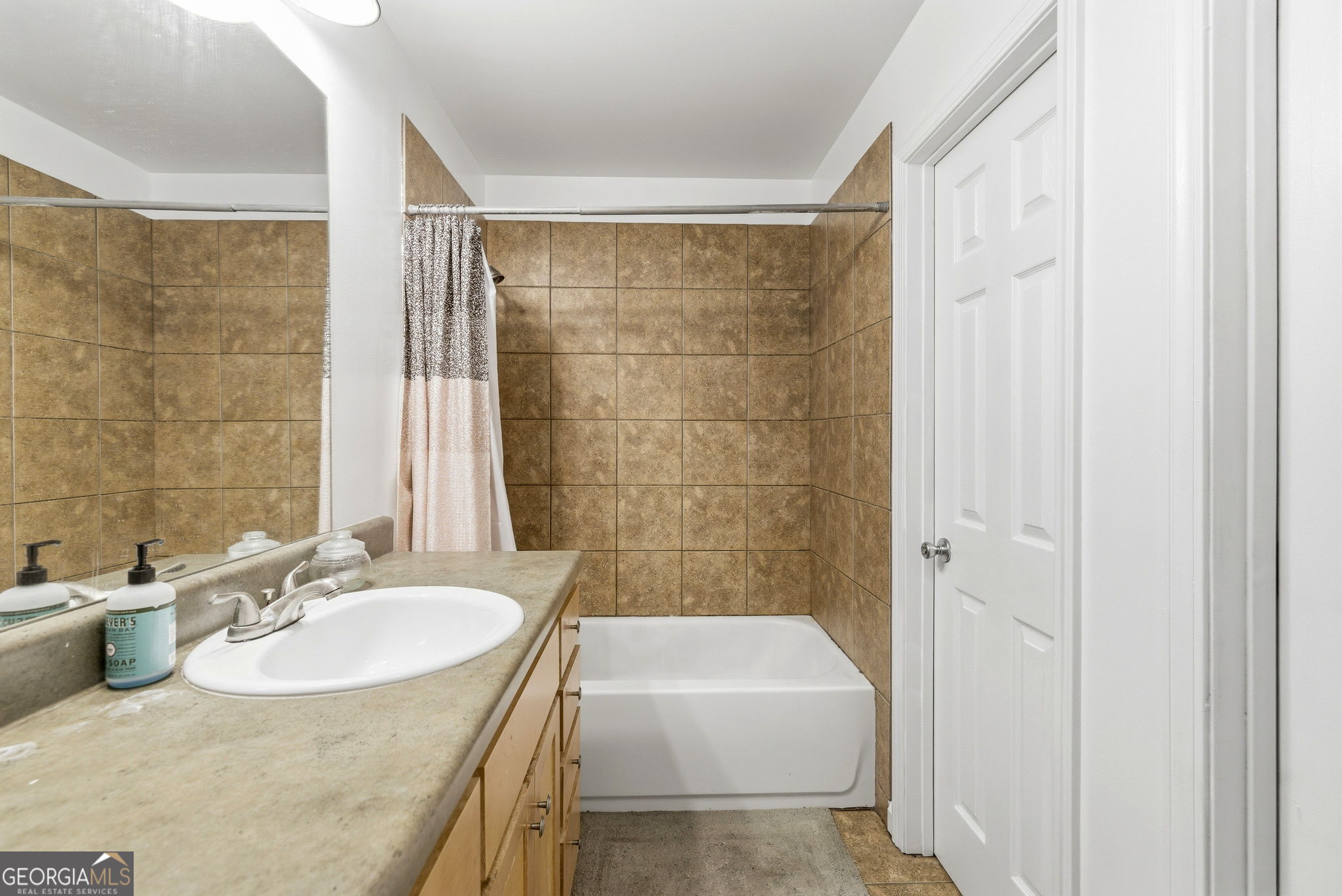 205 Pineview Drive # A Property Photo 17