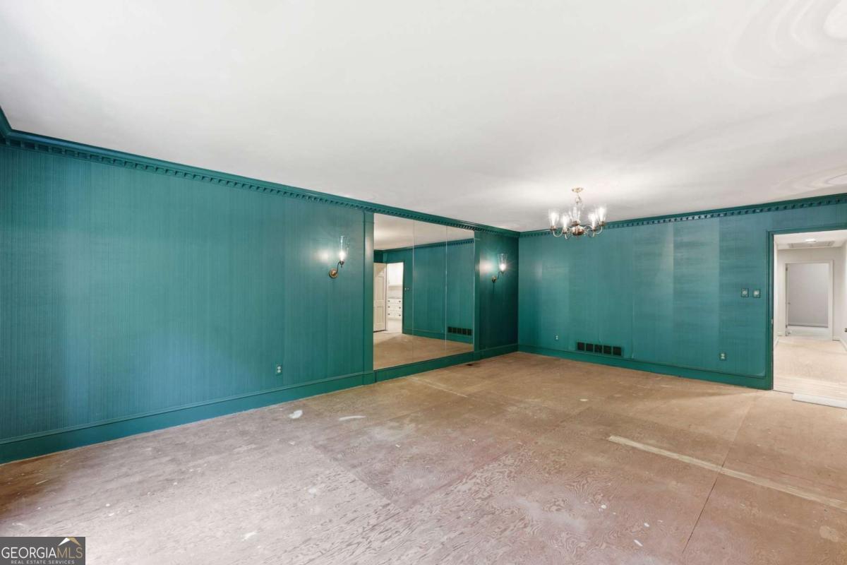 257 Club Drive Property Photo 31