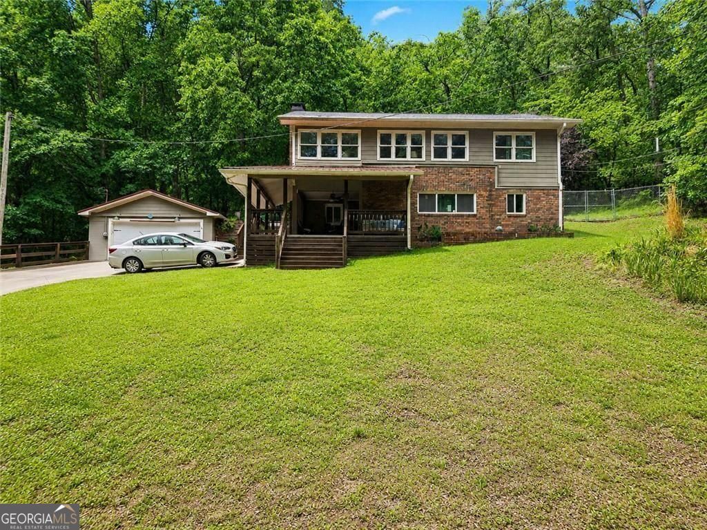 238 Shore Drive Property Photo 4
