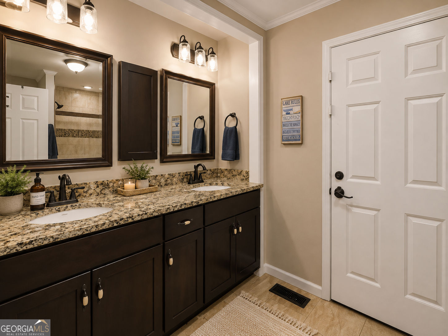 238 Shore Drive Property Photo 13
